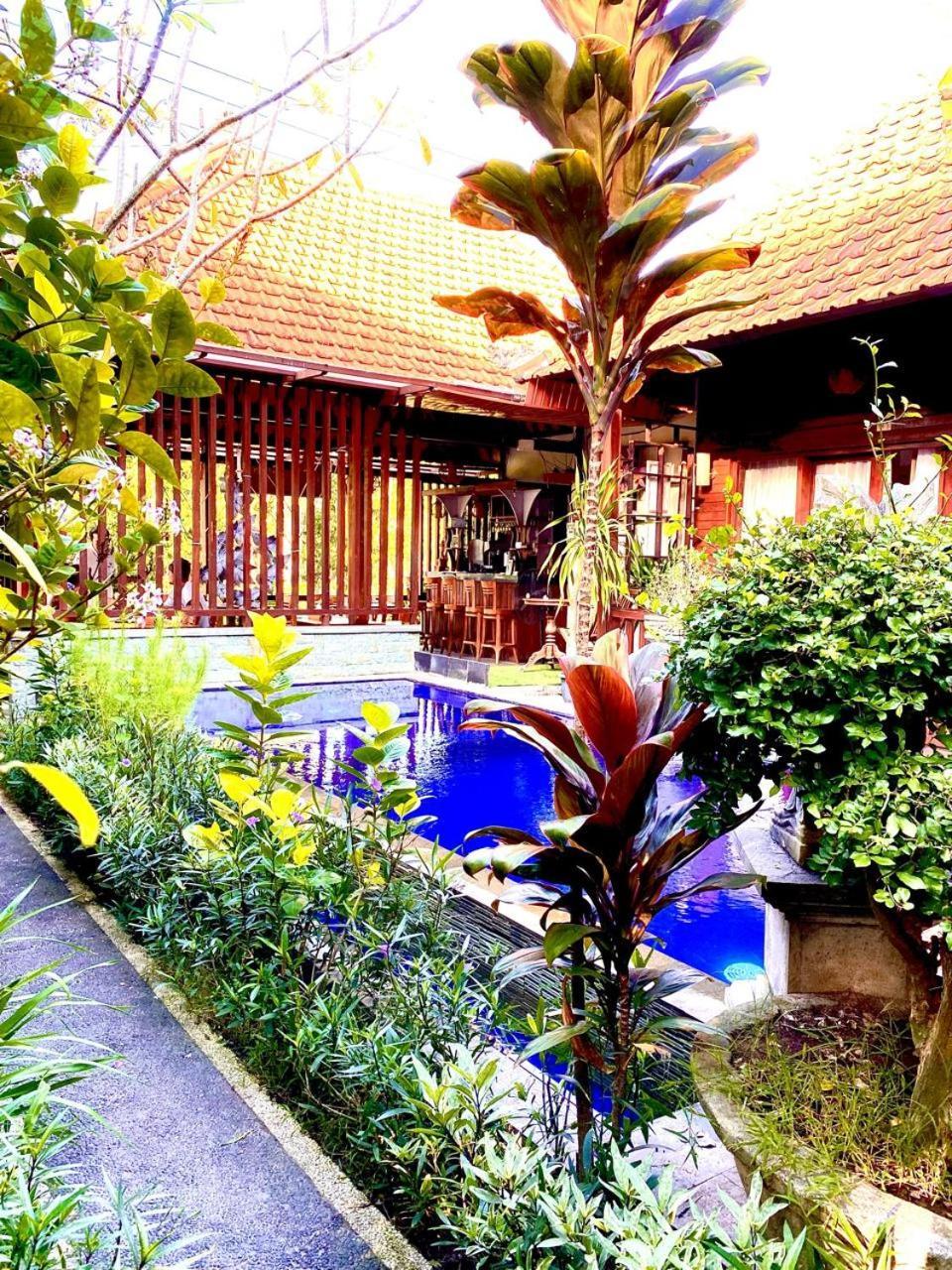 Wait Garden Cottage Toyapakeh Екстериор снимка